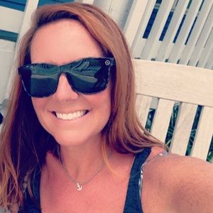 Meet your Posher, Rhonda